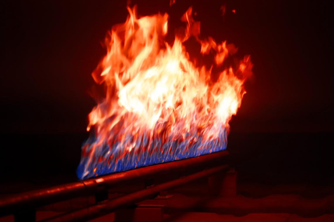 魯寶鋼管PQF熱軋線預熱爐烘爐點火成功